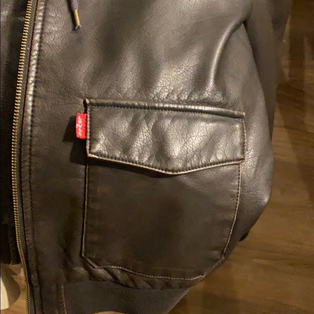 Levi’s jacket. - Picture 13 of 13